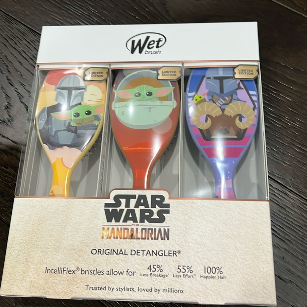 🆕 Wet Brush Detangling Bundle - Star Wars Mandalorian